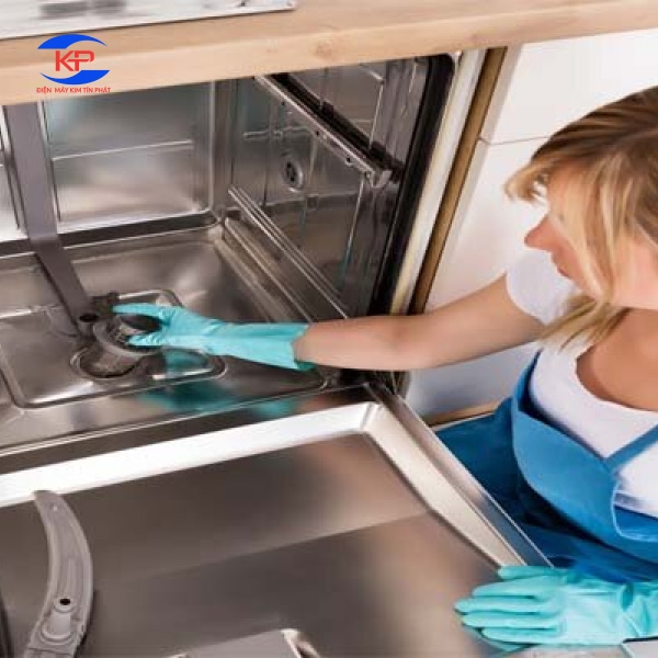 Dịch Vụ Sửa Chữa Máy Rửa Chén Nhanh Chóng Khắc Phục Lỗi Rò Rỉ Nước Và Tắc Nghẽn