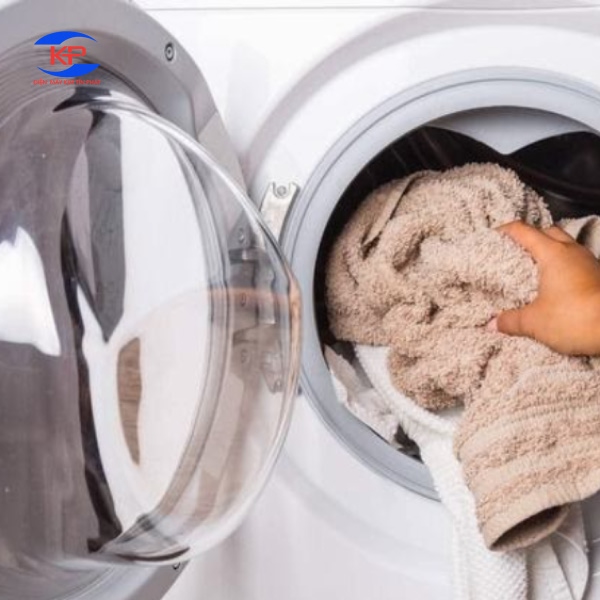 Lỗi UE Tr&ecirc;n M&aacute;y Giặt Do Mất C&acirc;n Bằng Lồng Giặt Hay Nguy&ecirc;n Nh&acirc;n Kh&aacute;c