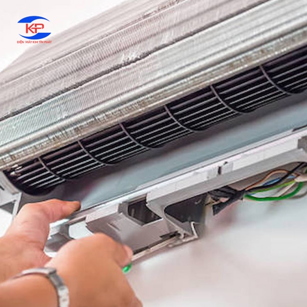 Máy Lạnh Bị Lỗi Cảm Biến Nhiệt Độ Có Cần Thay Mới Không?