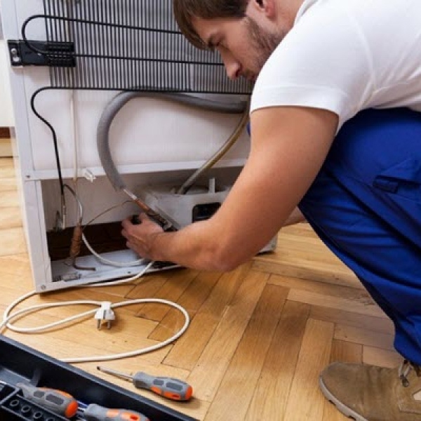 Thay Gas Tủ Lạnh Samsung, Toshiba, Sanyo, Panasonic Uy Tín, Tại Nhà