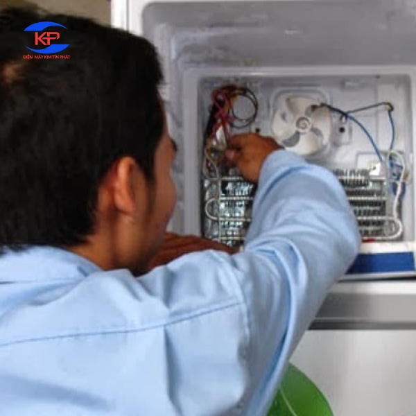Tủ Lạnh Electrolux Chạy Nhưng Không Mát