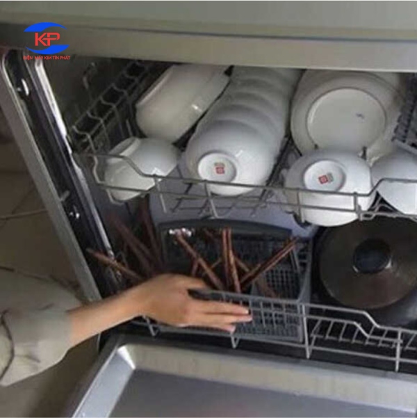 Giải Pháp Sửa Chữa Máy Rửa Chén Mọi Thương Hiệu Với Giá Tốt Nhất Tại Kim Tín Phát